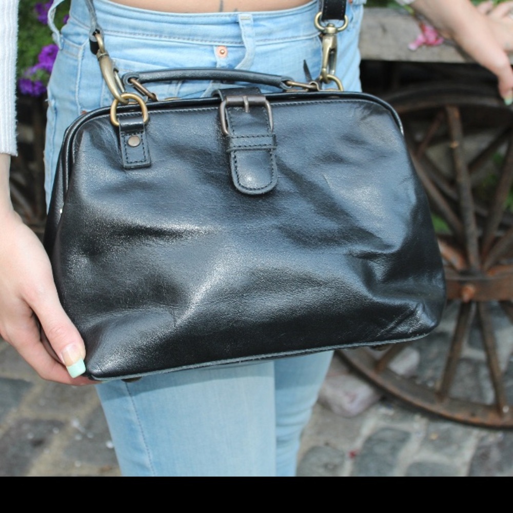 Genuine leather dr bag crossbody